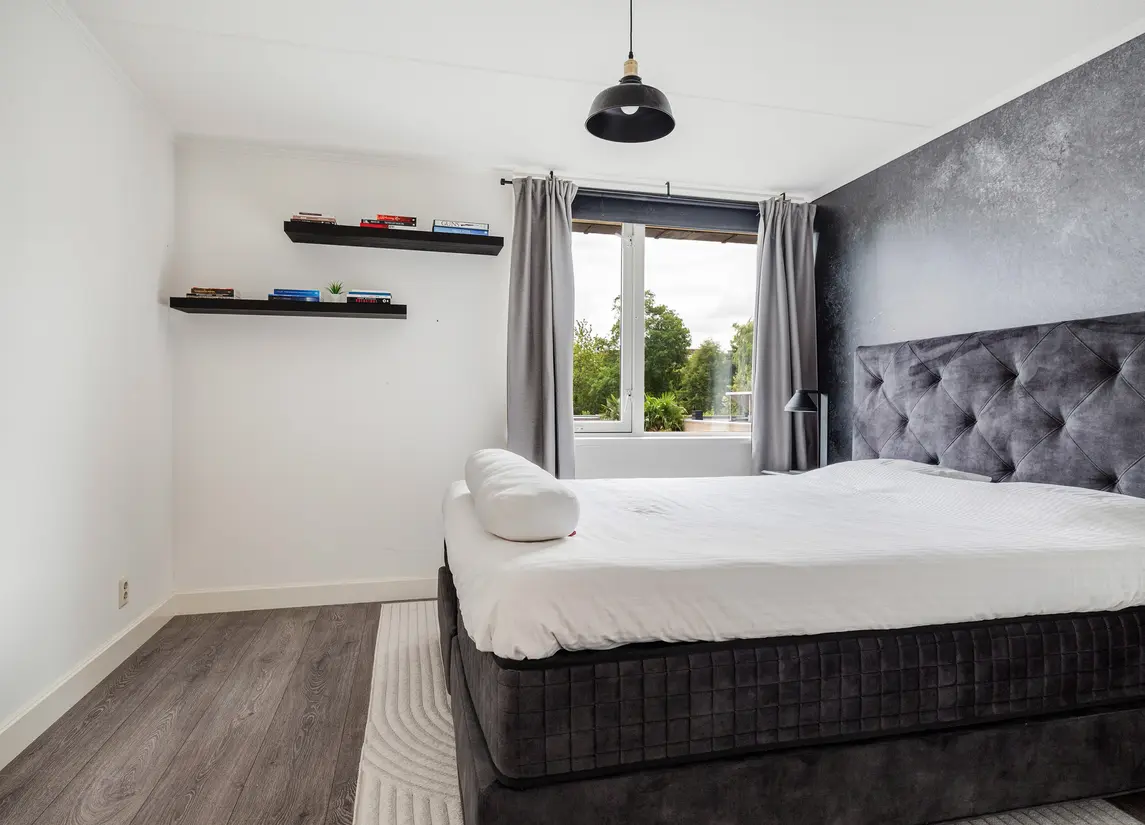 Van der Linden-akker 14