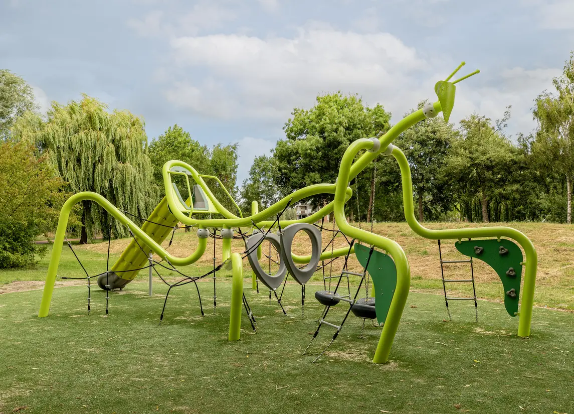 Van der Linden-akker 14