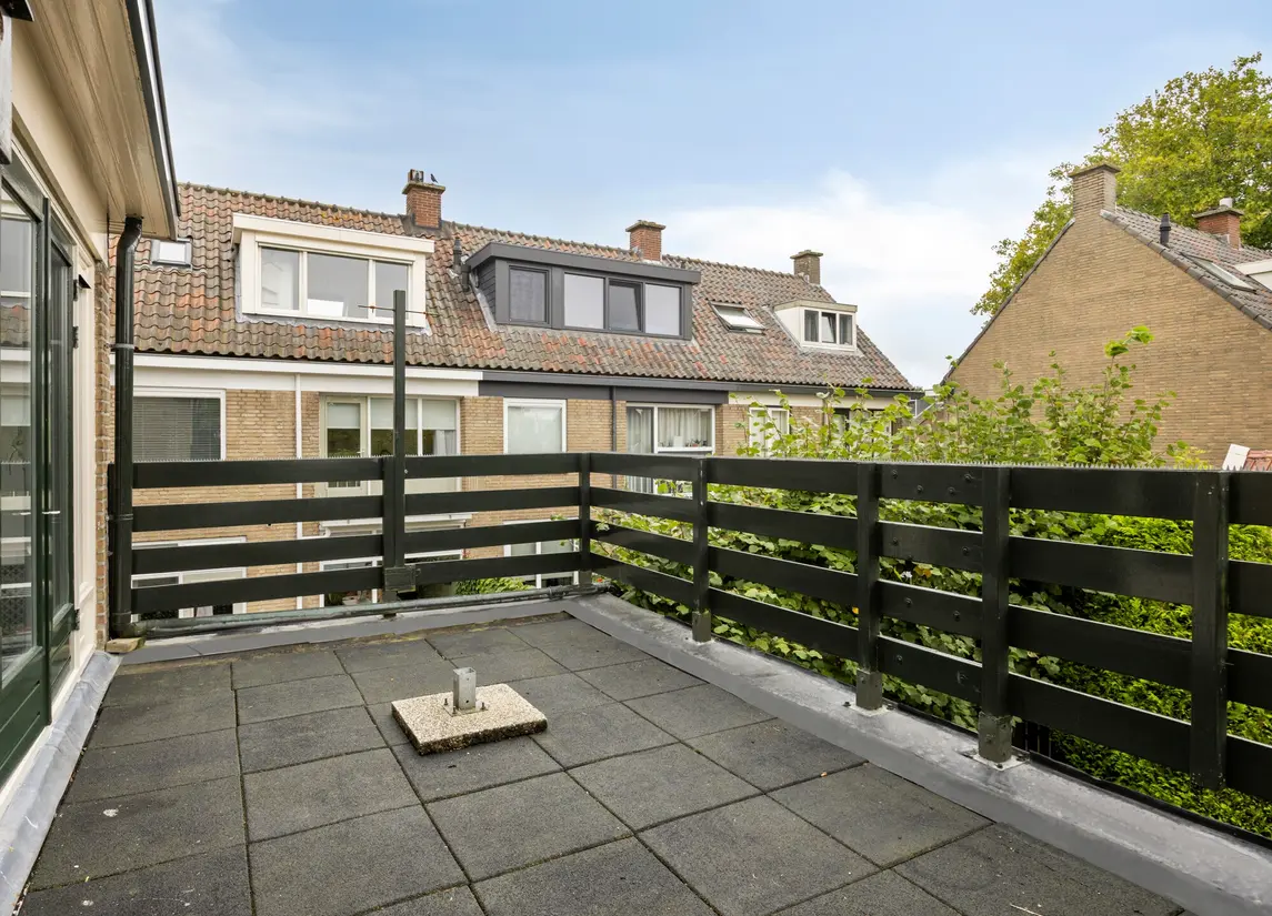 Bernhardstraat 10