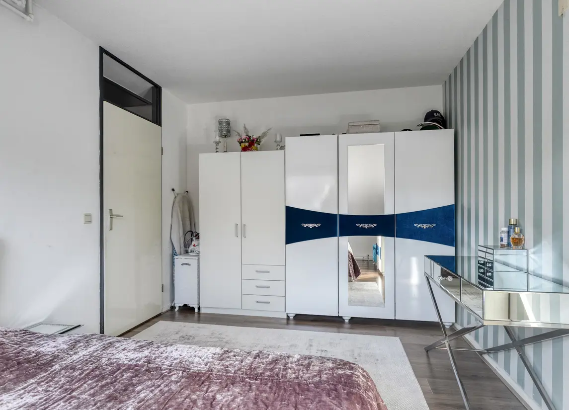 J. Calsstraat 4