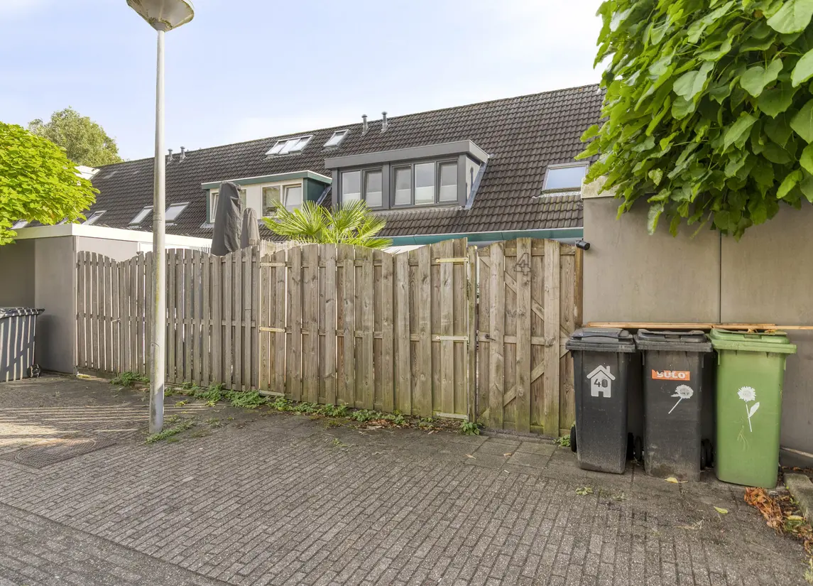 J. Calsstraat 4