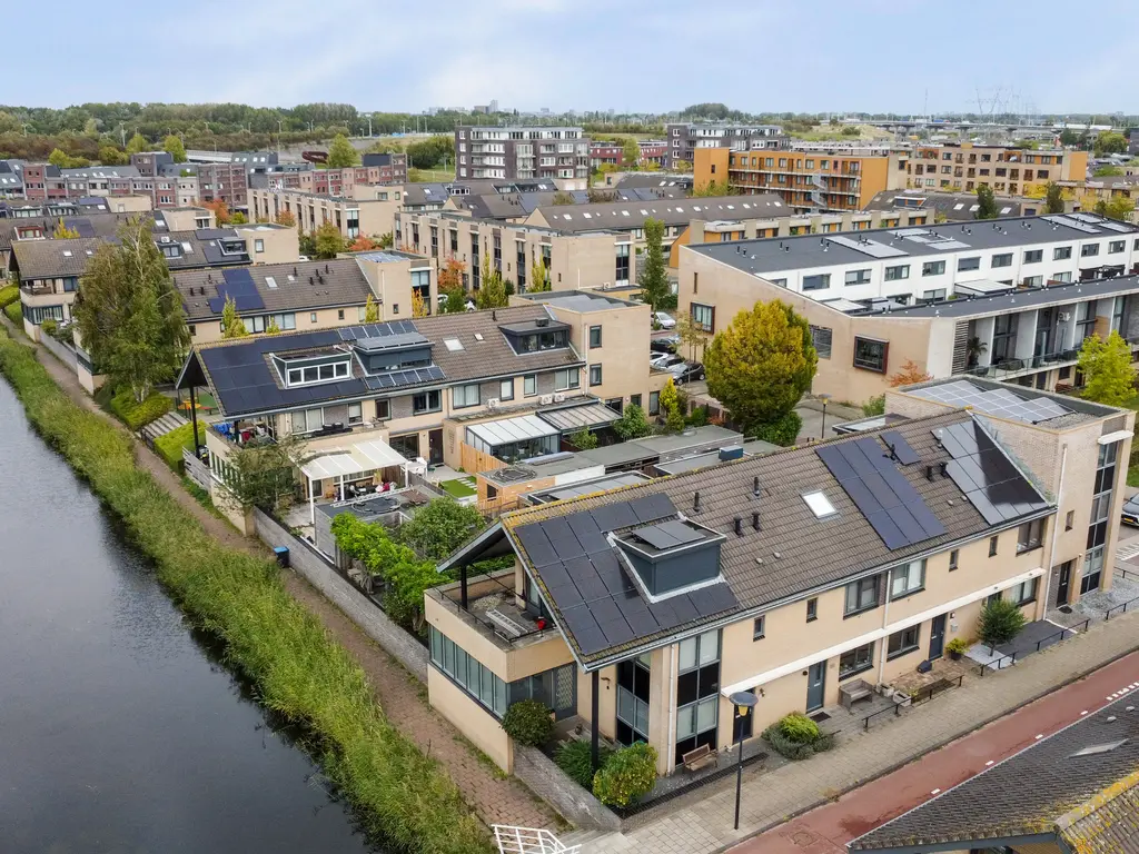 Leeuwenburg 40, BARENDRECHT