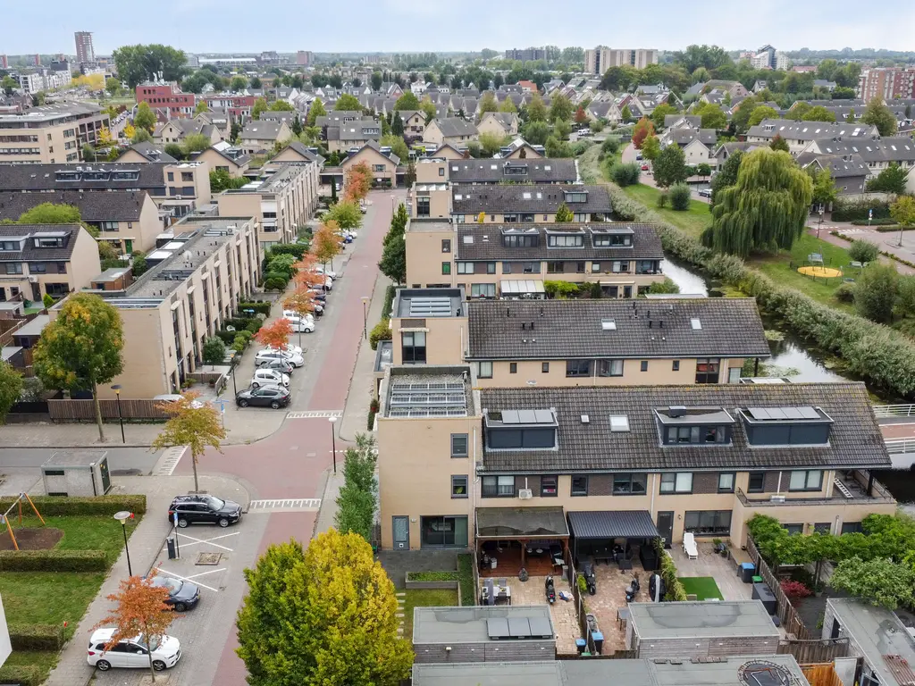 Leeuwenburg 40, BARENDRECHT