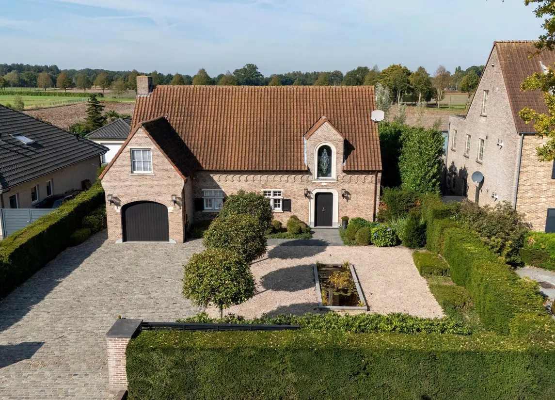 Steenweg Weelde 16  