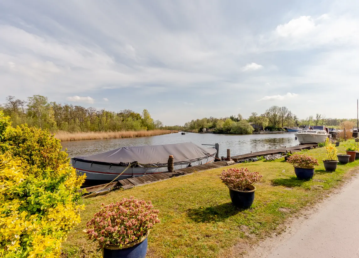 Schipholdijk 261