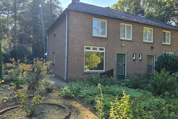 Merenweg 8