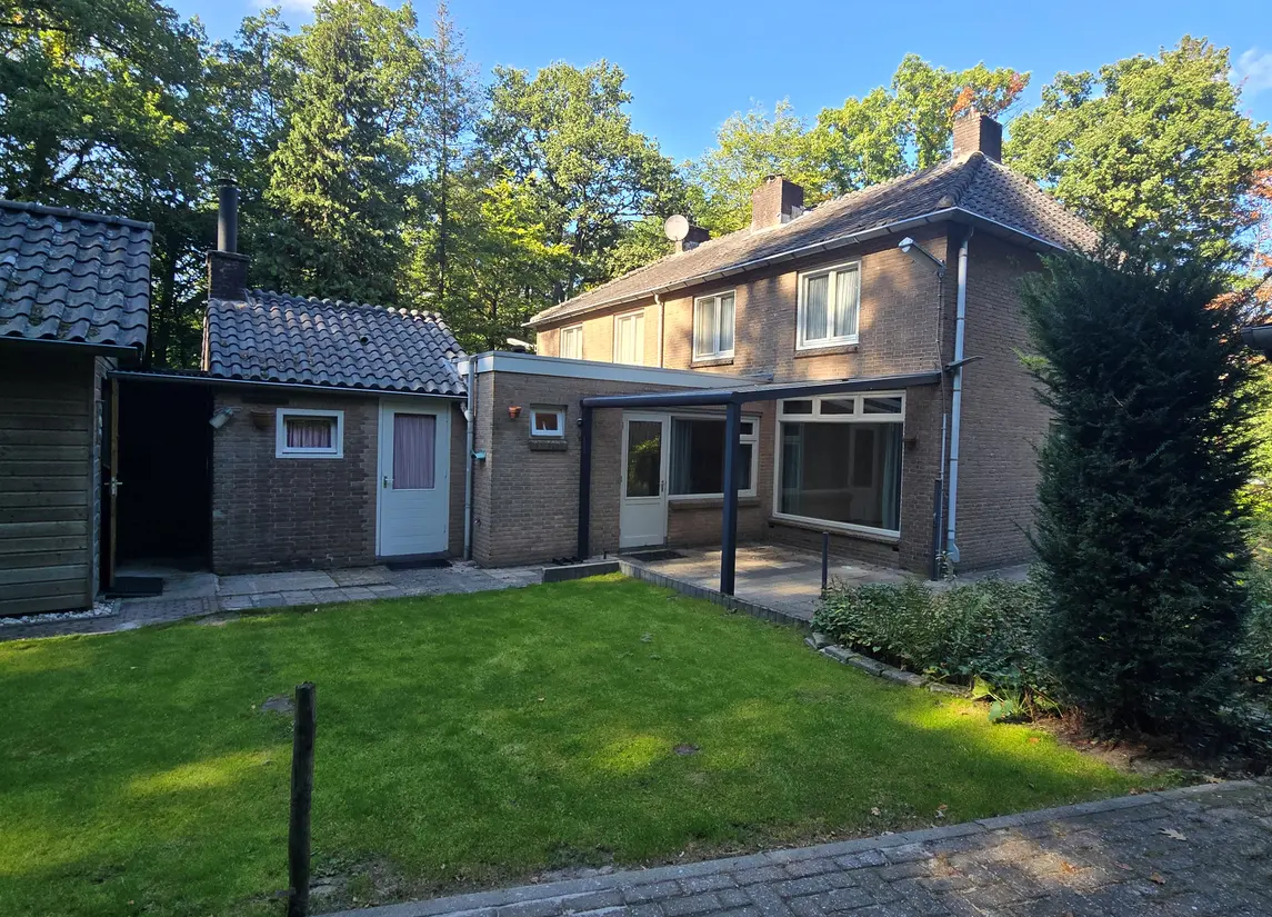 Merenweg 8