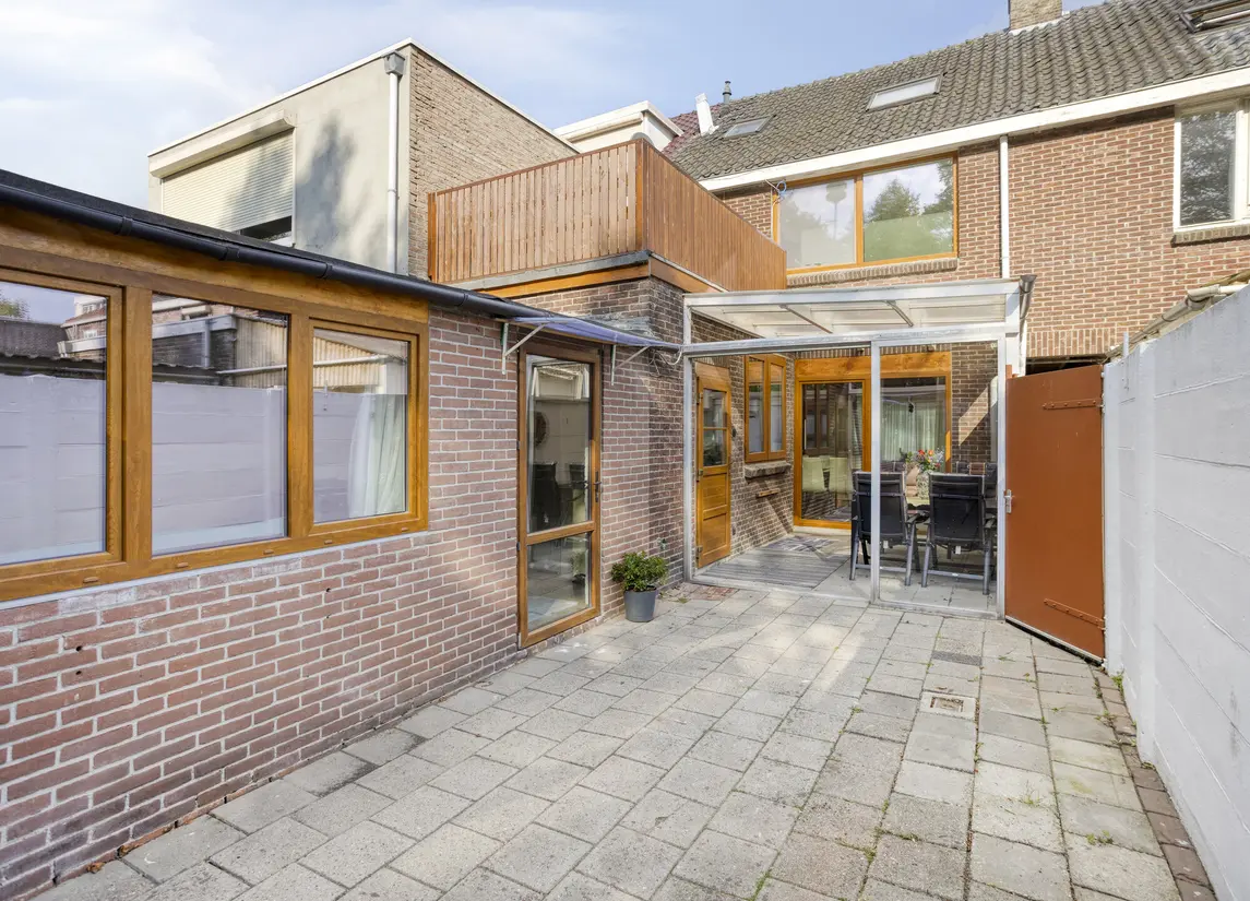 Don Sartostraat 3