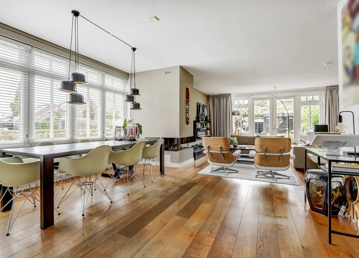 Coniferenhout 32