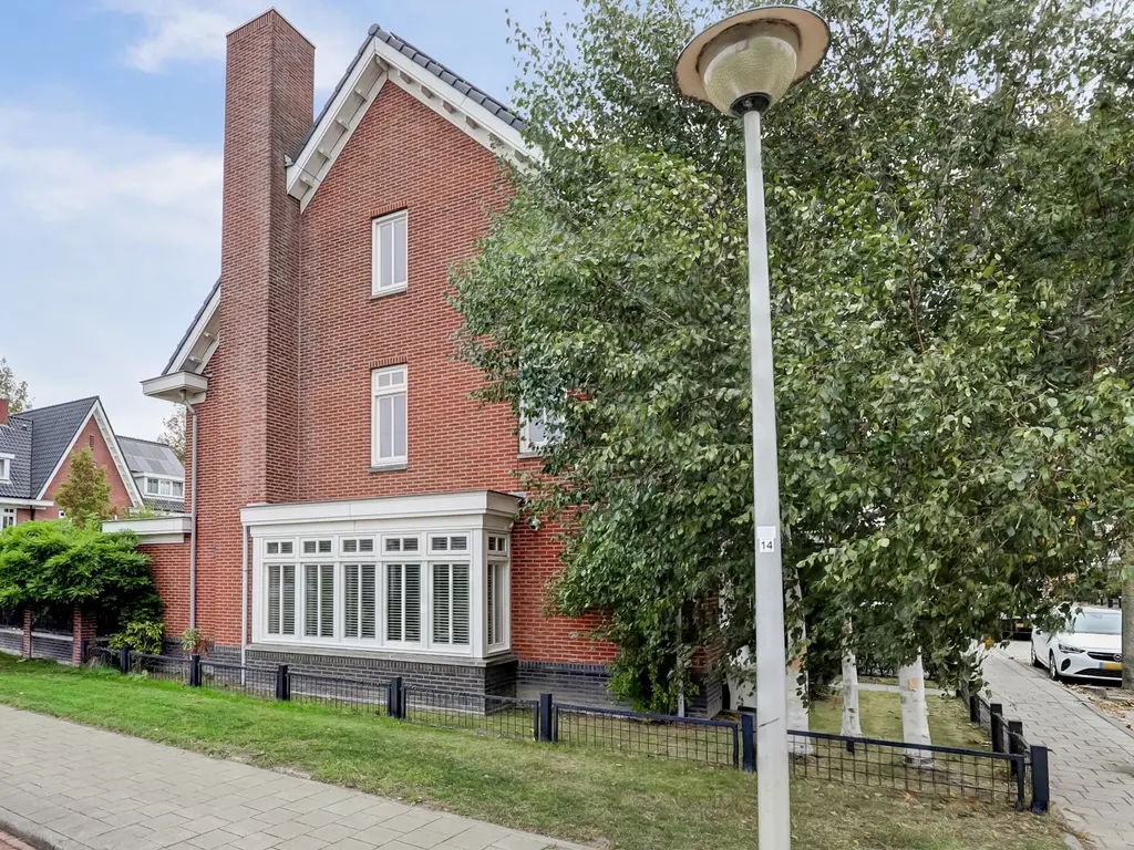 Coniferenhout 32, BARENDRECHT