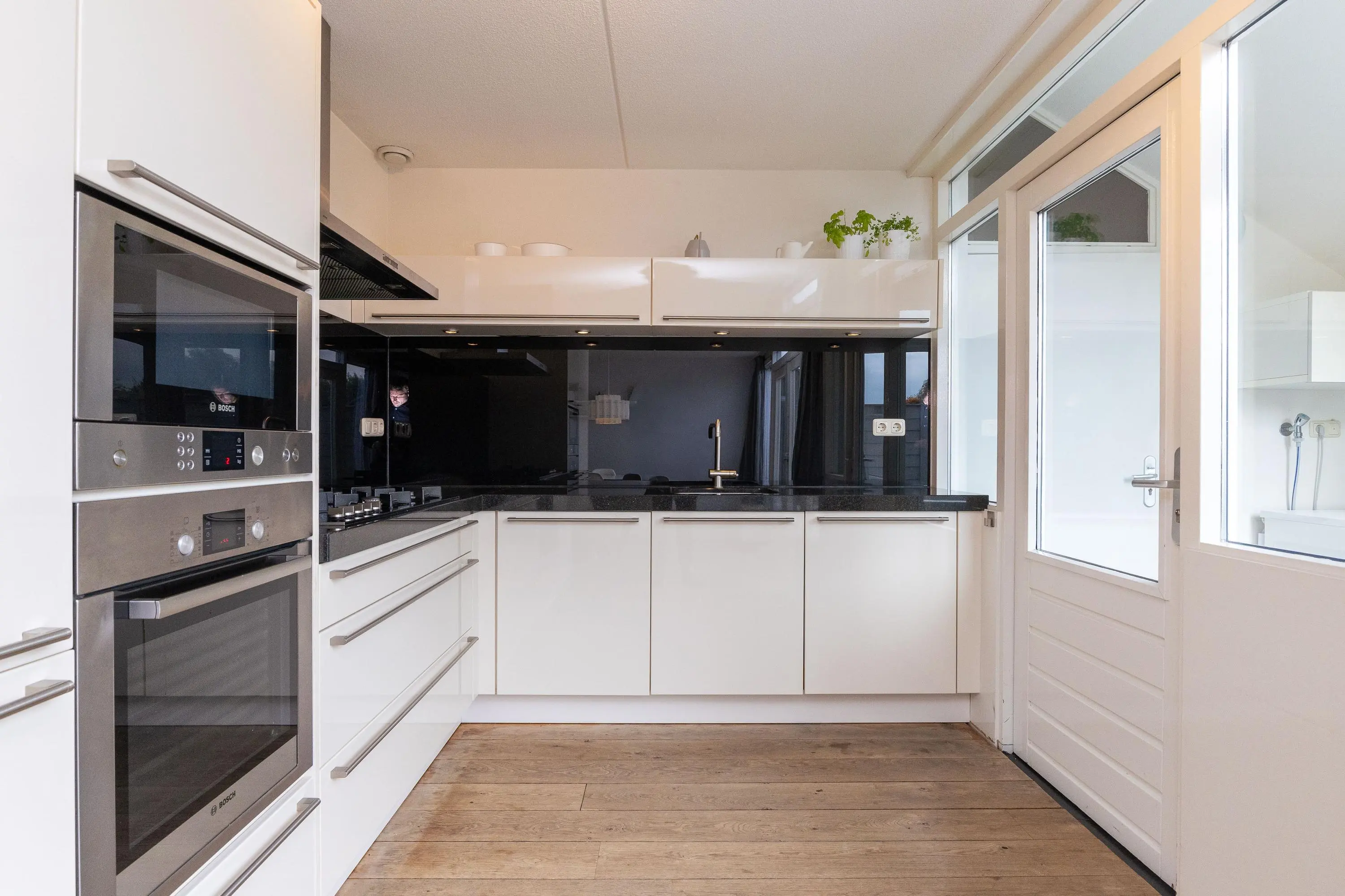 John Raedeckerhof 203