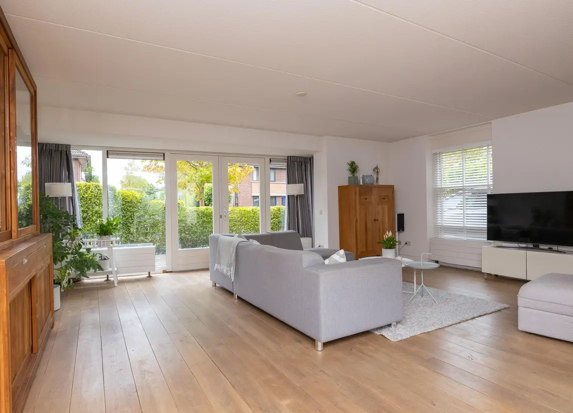 John Raedeckerhof 203