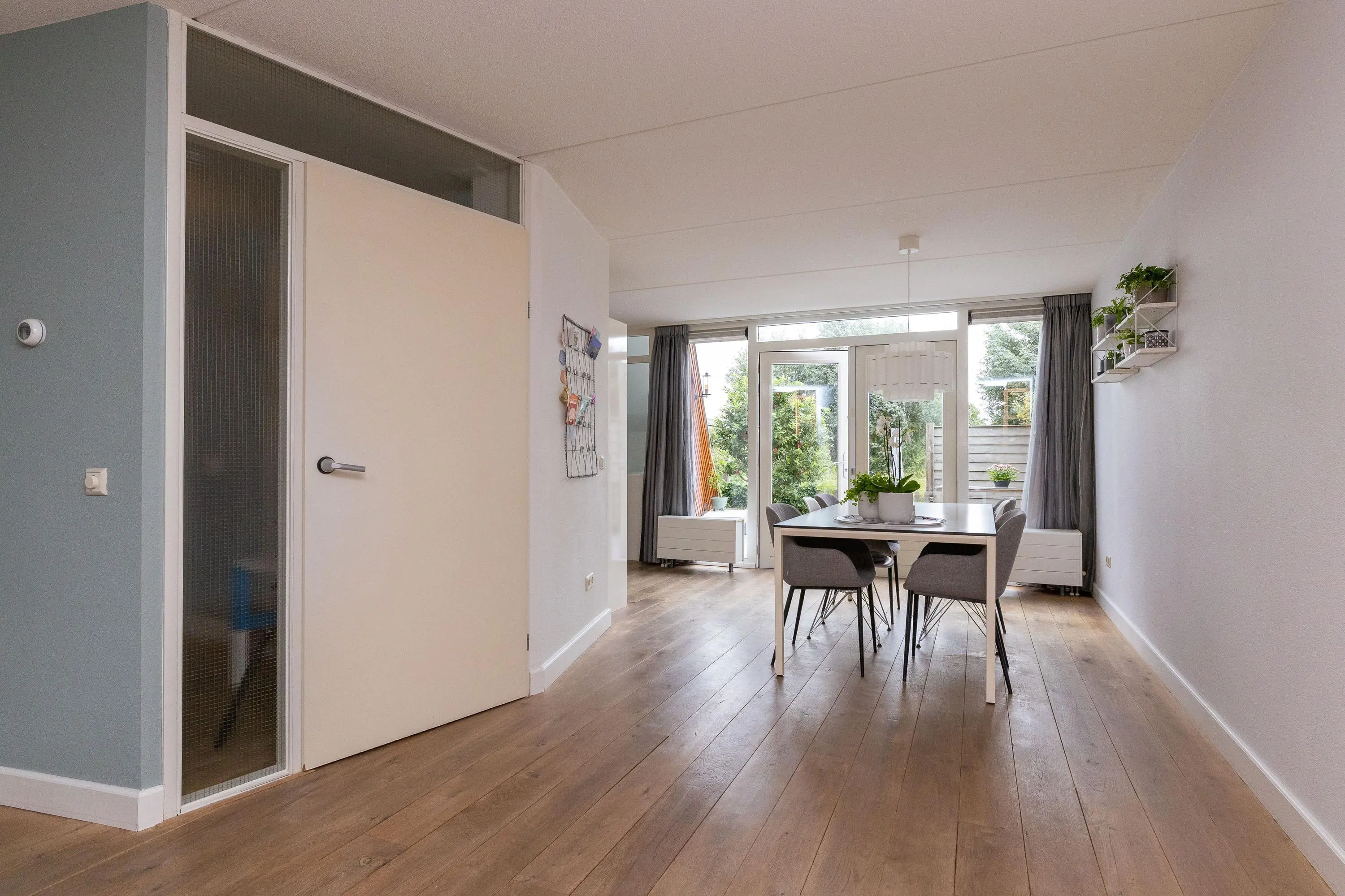 John Raedeckerhof 203