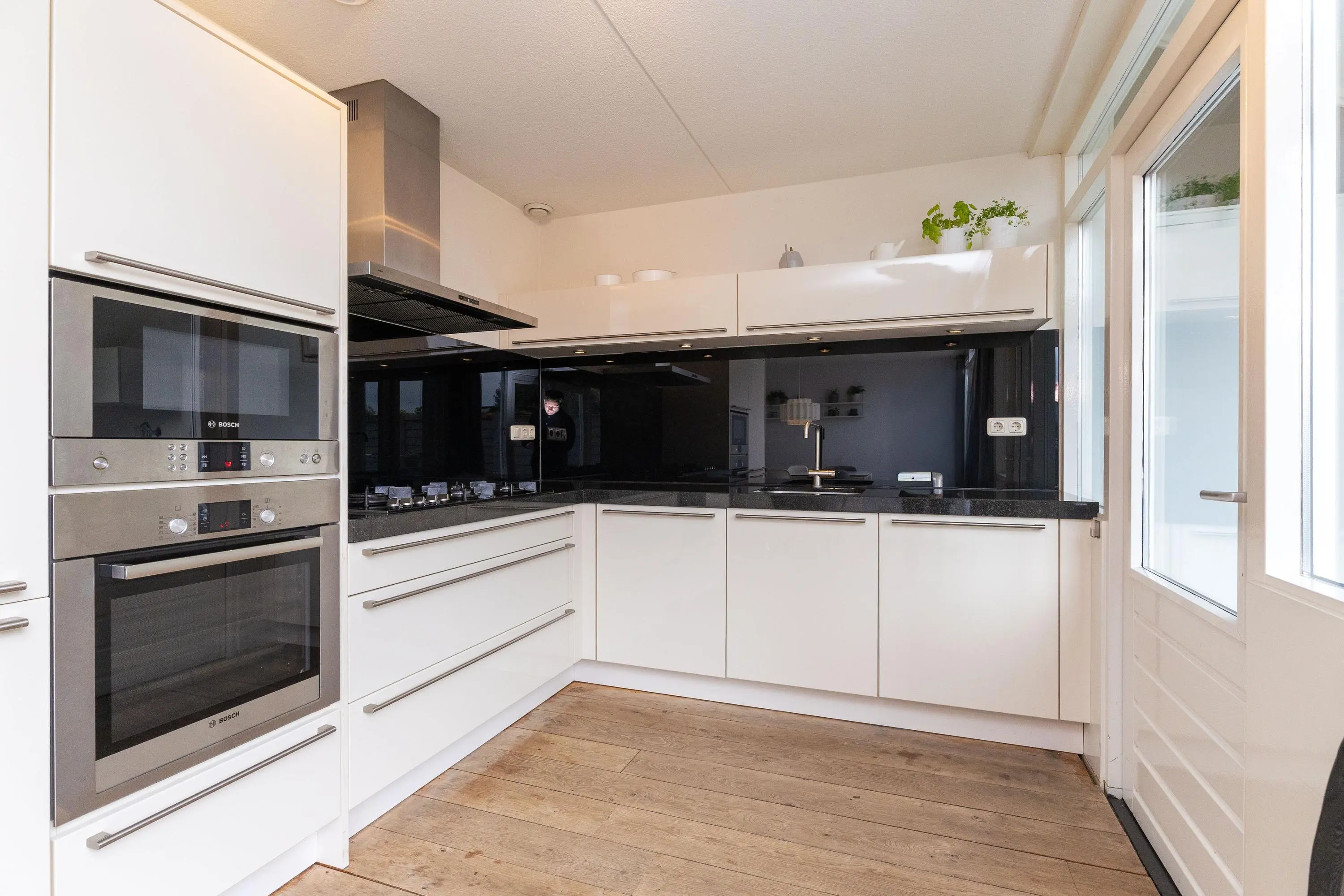 John Raedeckerhof 203