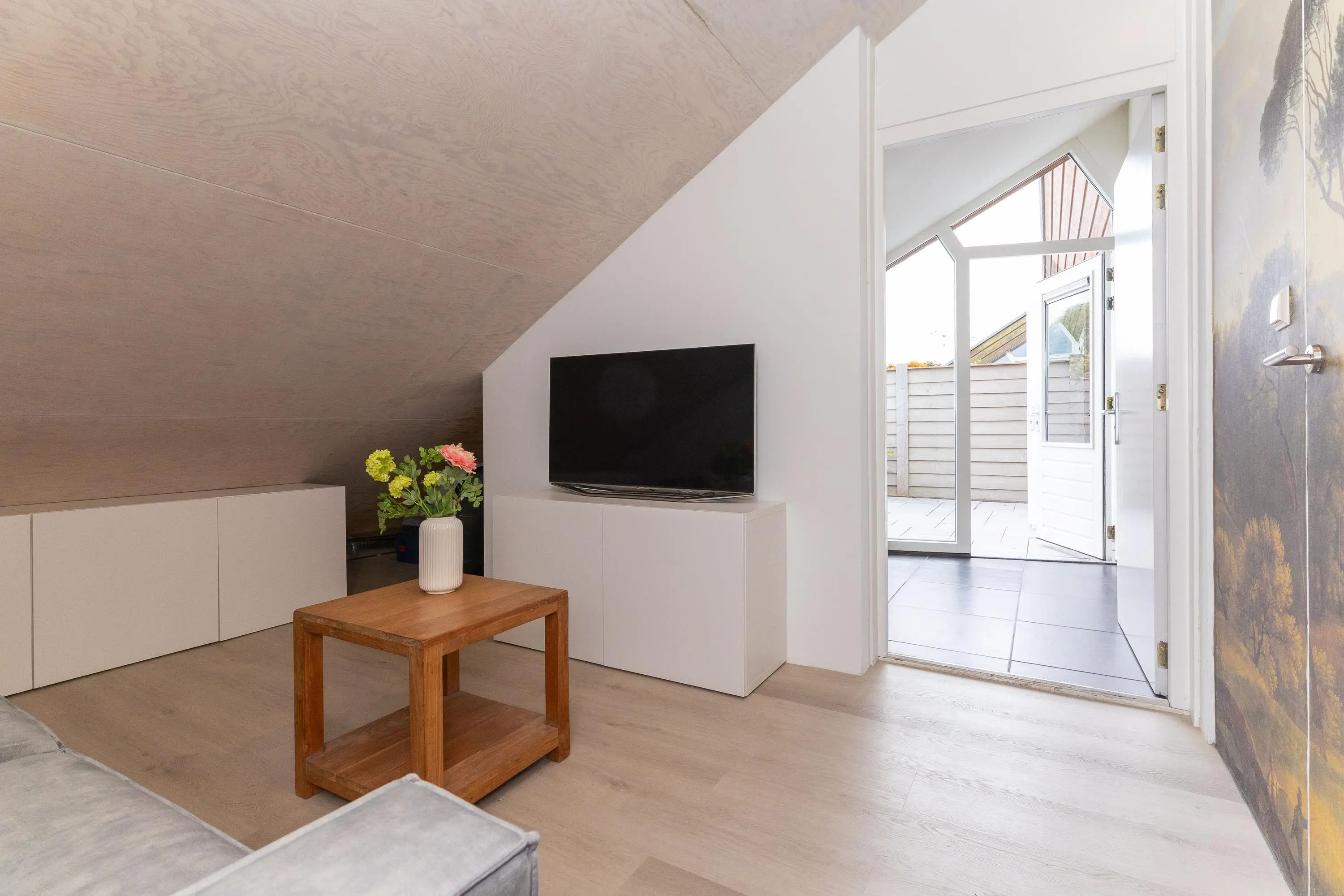 John Raedeckerhof 203