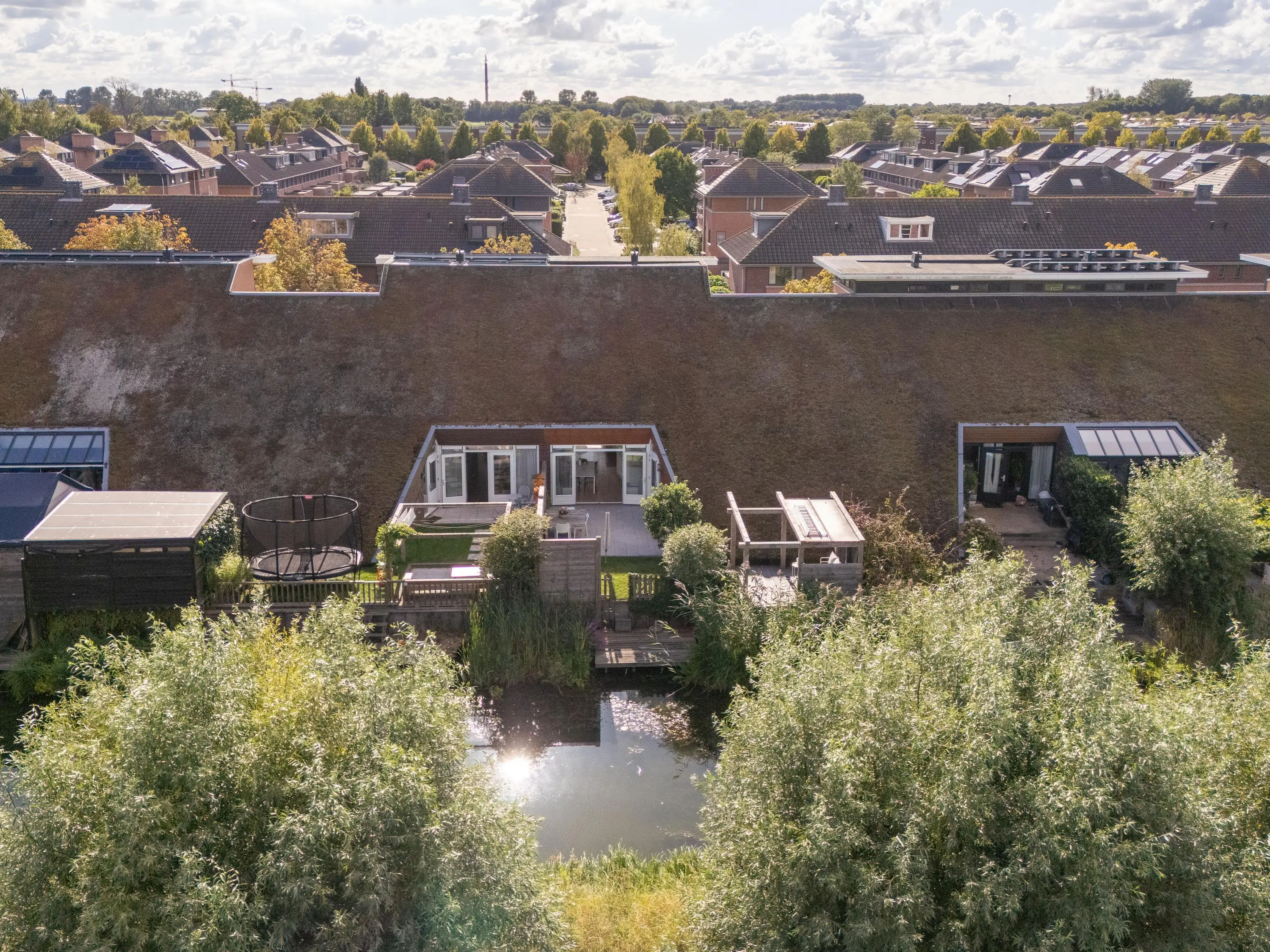 John Raedeckerhof 203