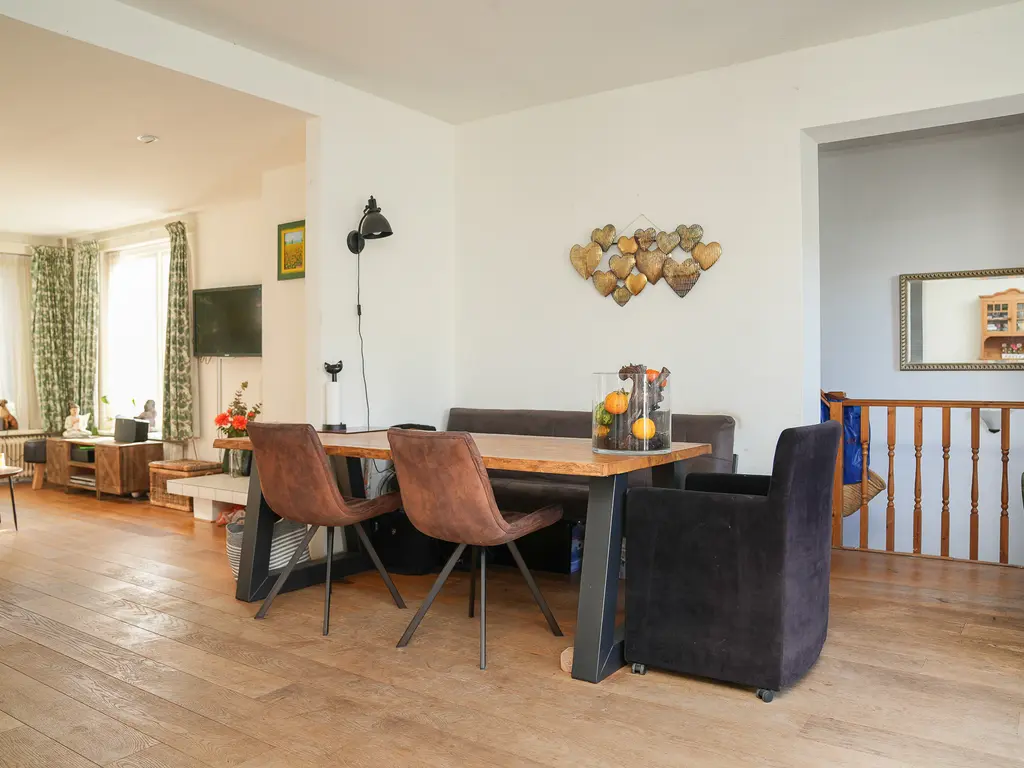 Juliana van Stolberglaan 26, NAARDEN