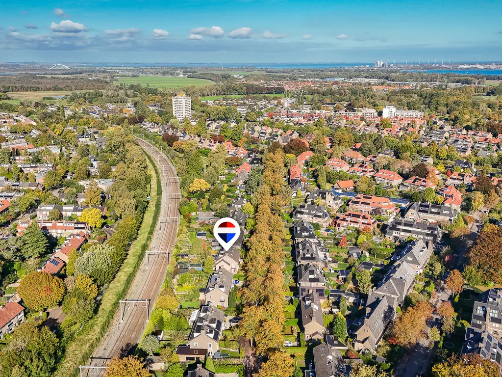 Juliana van Stolberglaan 26, NAARDEN