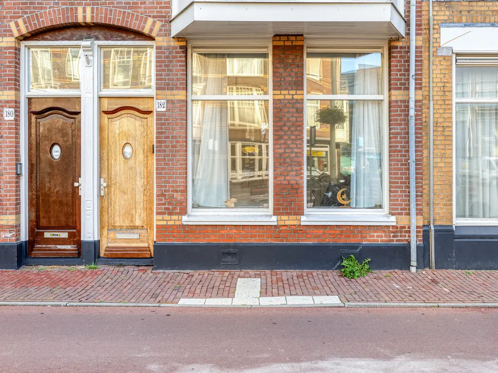 Valkenboslaan 182, 'S-GRAVENHAGE