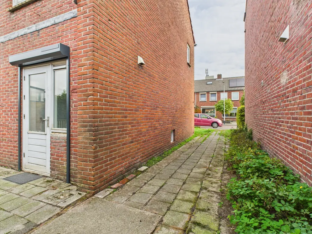 Begoniastraat 22, Roosendaal