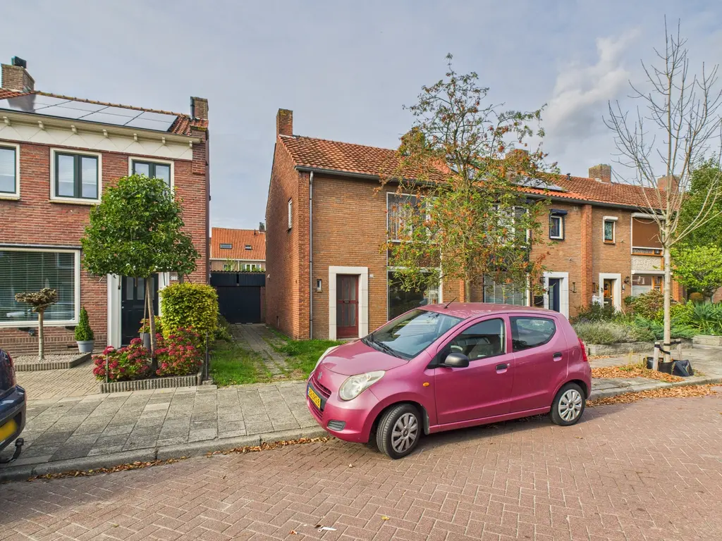 Begoniastraat 22, Roosendaal