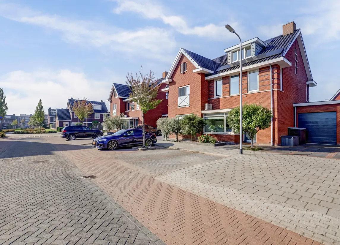 Van Huessenleede 8
