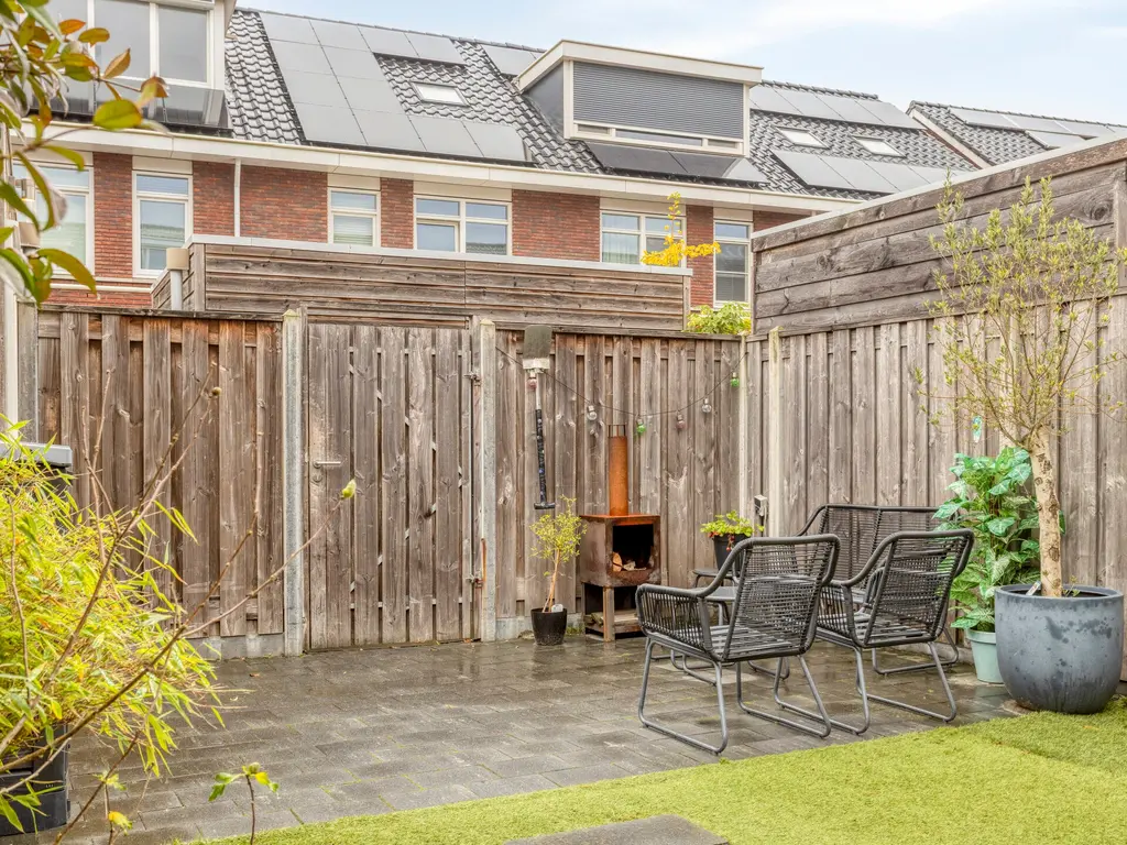 Stadhouderslaan 90, Zoeterwoude
