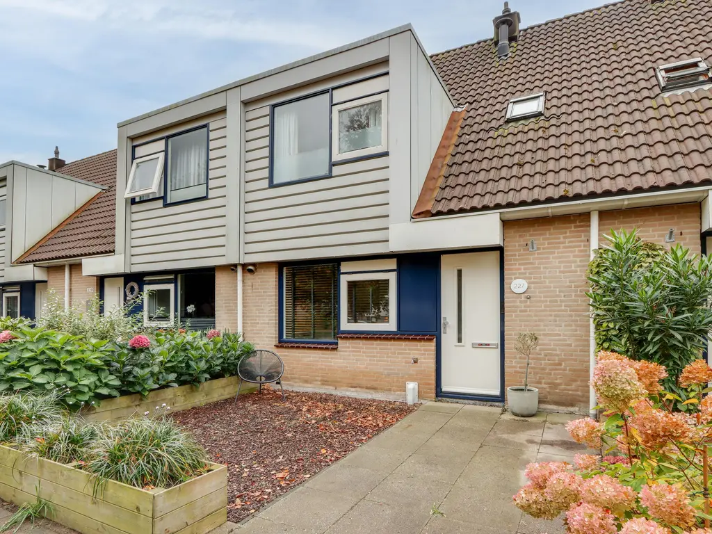 Corversbos 227, HOOFDDORP