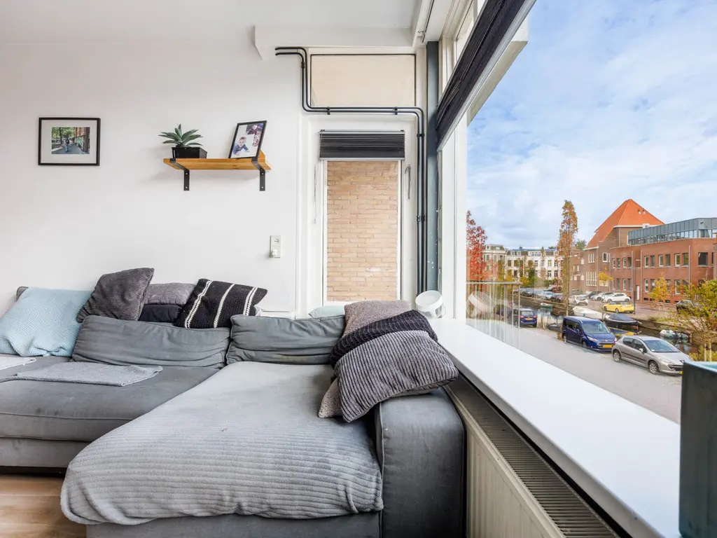 Rijn en Schiekade 11A, Leiden