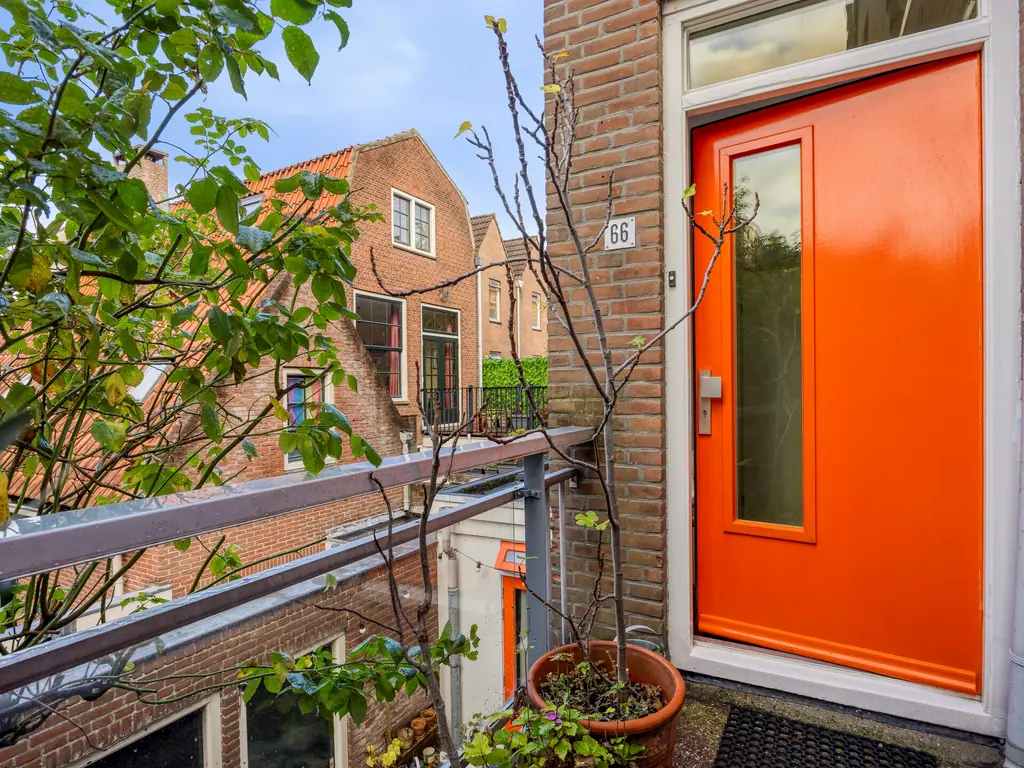 Waardgracht 66, Leiden