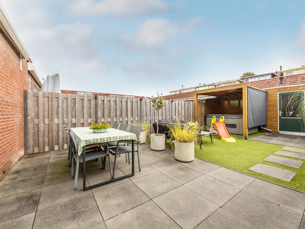 Rossinilaan 13, NIEUW-VENNEP