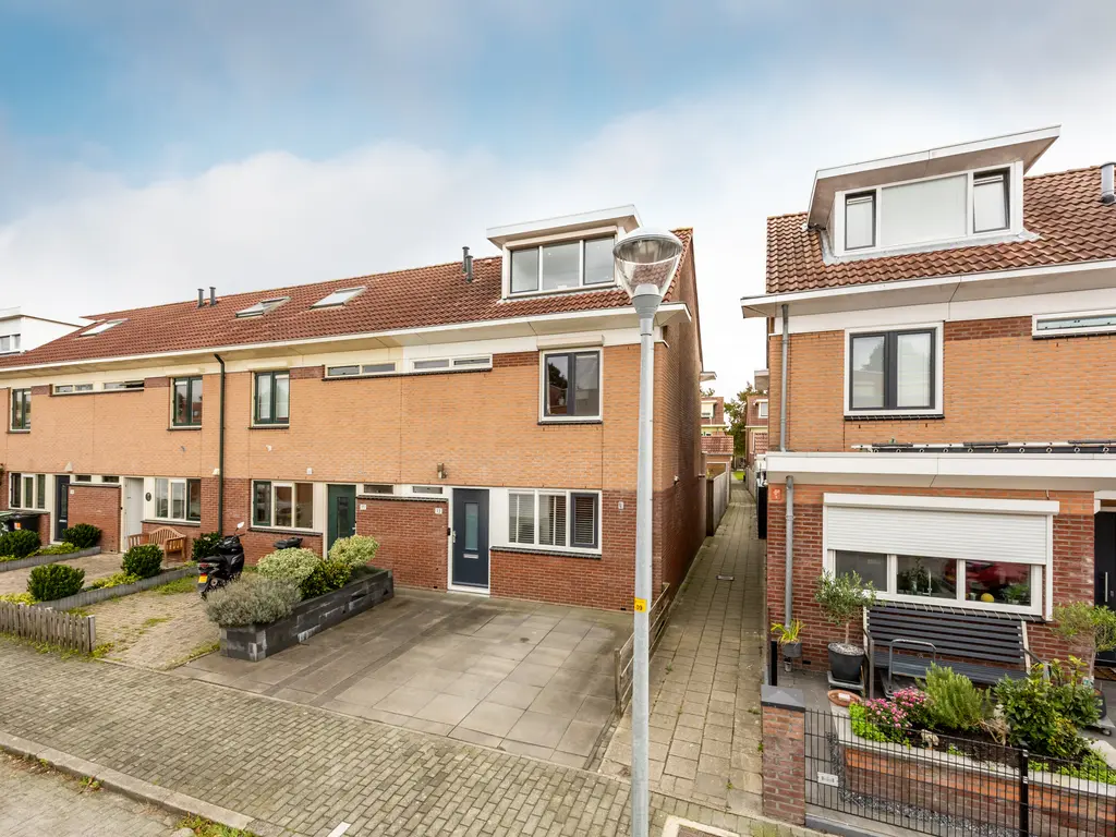 Rossinilaan 13, NIEUW-VENNEP