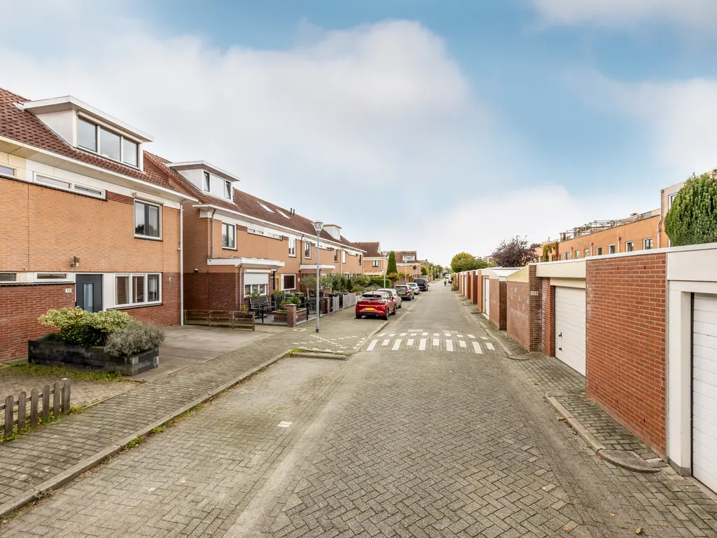 Rossinilaan 13, NIEUW-VENNEP