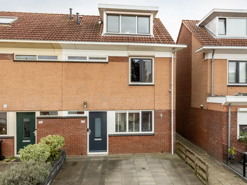 Rossinilaan 13, NIEUW-VENNEP