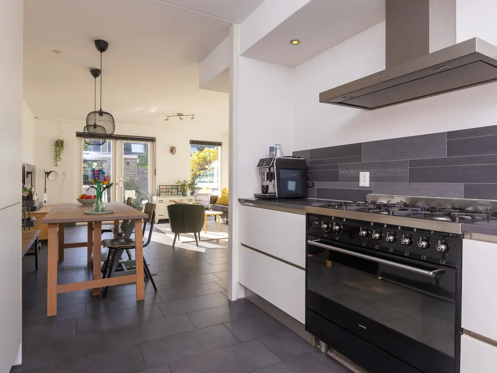 Van Goghhof 10, HOORN