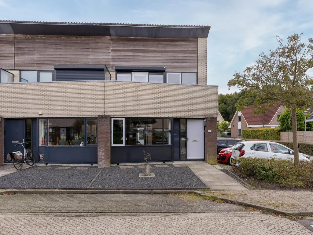 Bertus Aafjeshof 143, HOORN