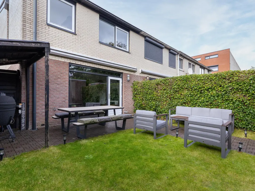 Bertus Aafjeshof 143, HOORN