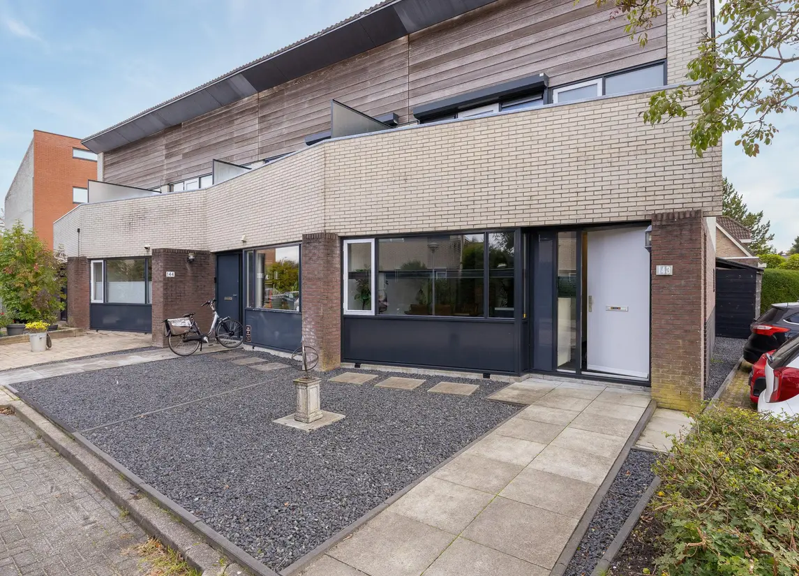 Bertus Aafjeshof 143