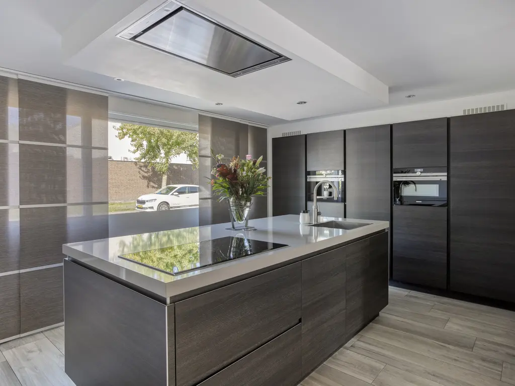 Spakenburglaan 76, TILBURG