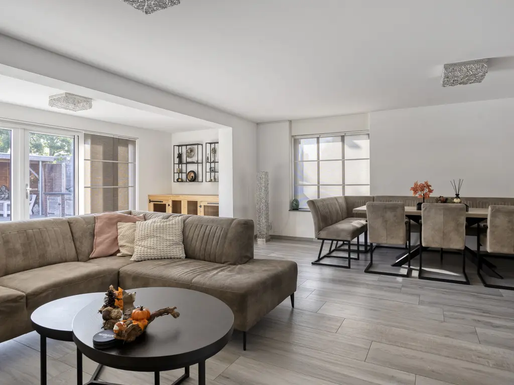 Spakenburglaan 76, TILBURG