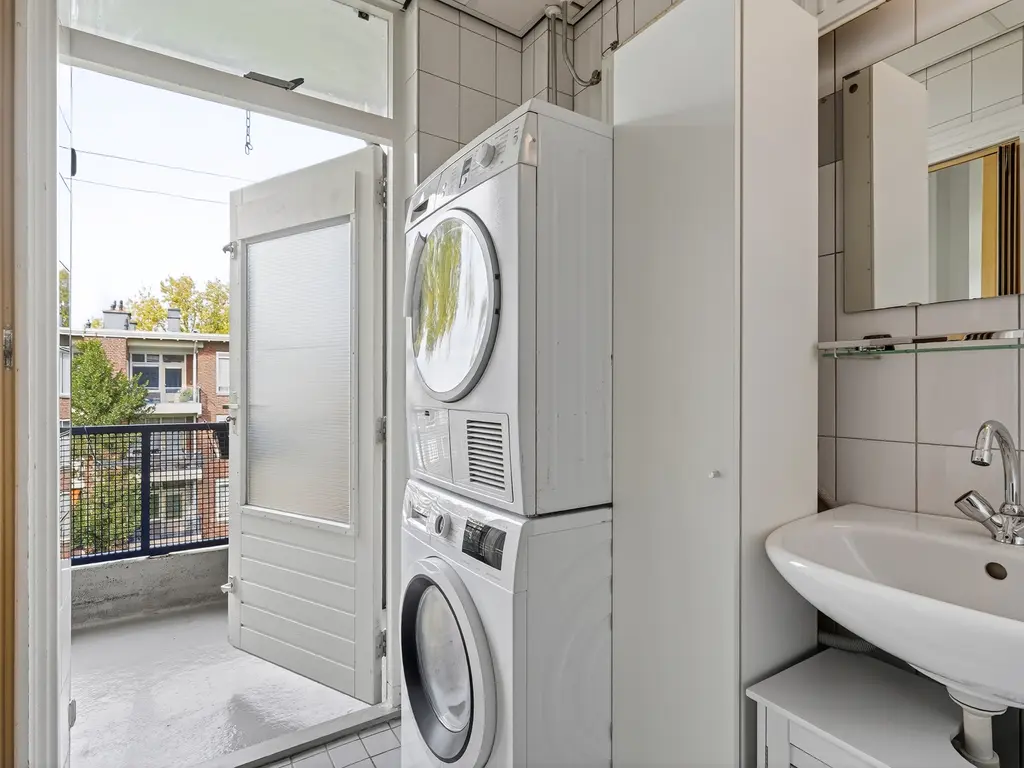 Roemer Visscherstraat 447, Den Haag