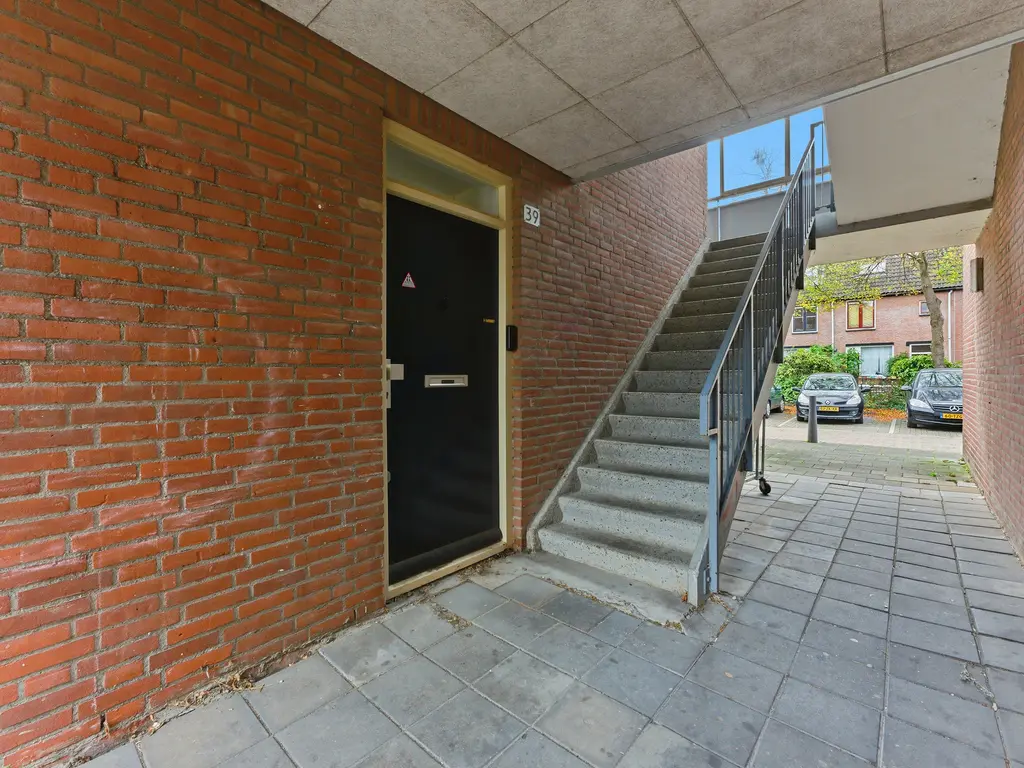 Aarhuispad 39, ROTTERDAM