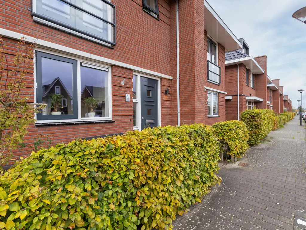 Adriaan Anthoniszstraat 4, ZWAAG