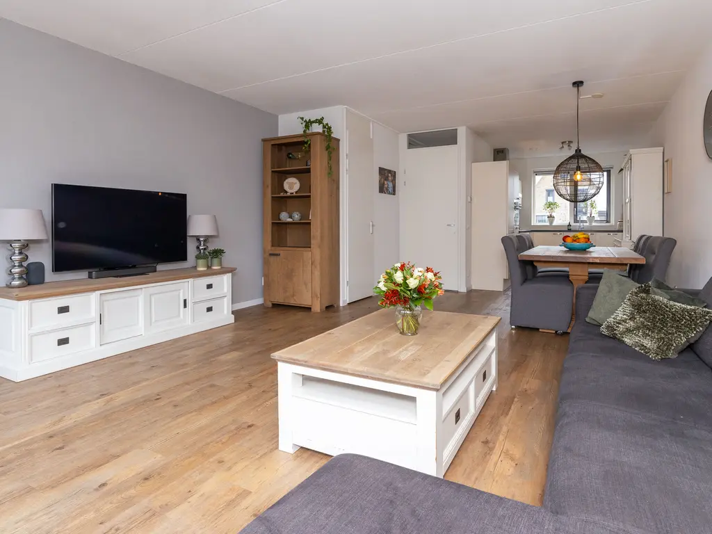 Adriaan Anthoniszstraat 4, ZWAAG