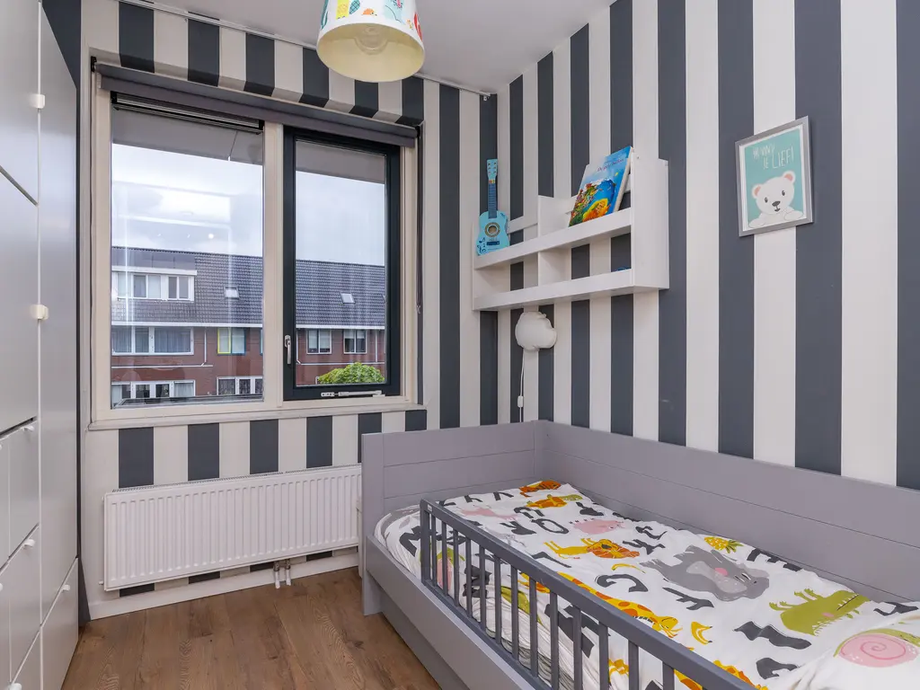 Adriaan Anthoniszstraat 4, ZWAAG