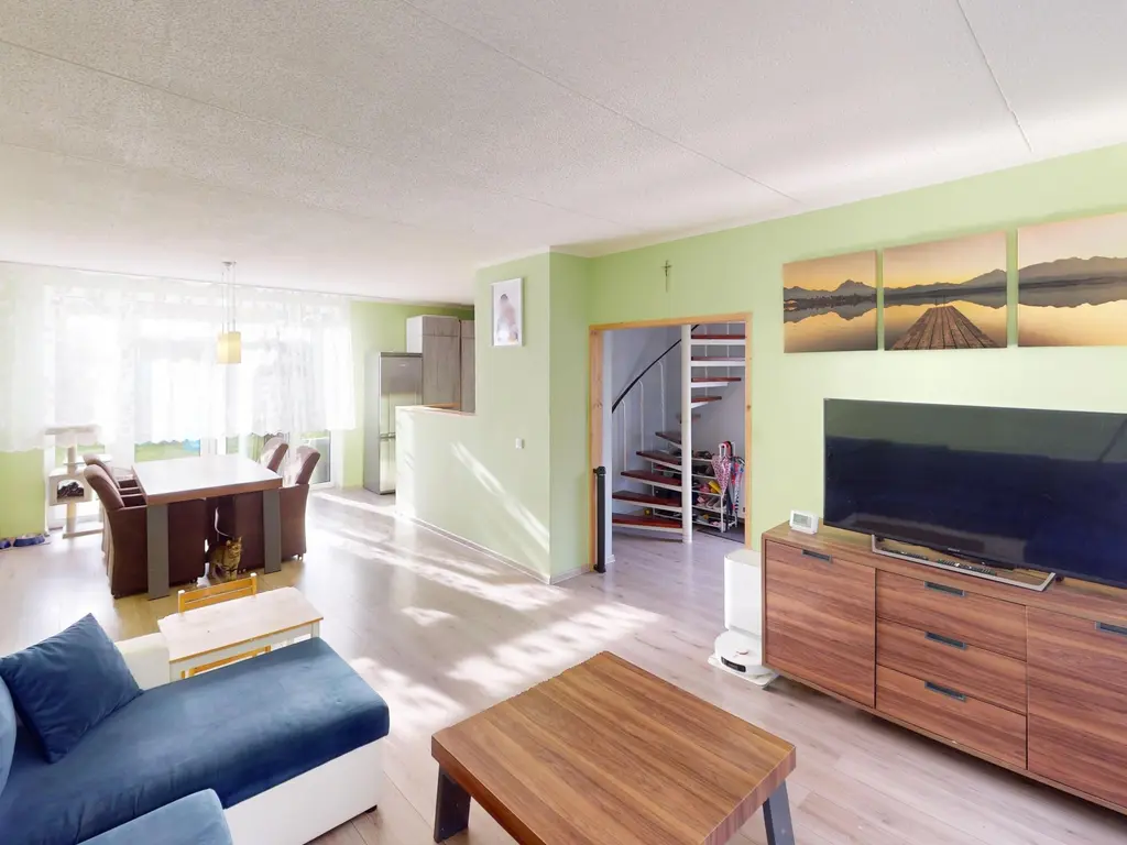 Hertog Albrechtstraat 24, BOVENKARSPEL