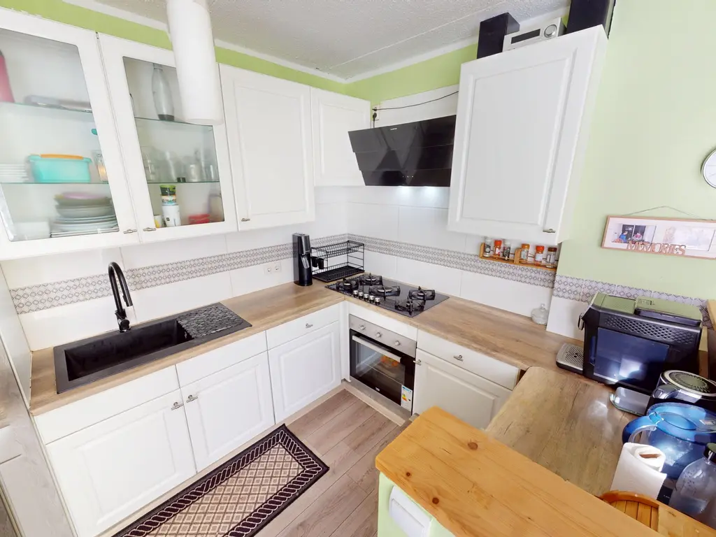 Hertog Albrechtstraat 24, BOVENKARSPEL