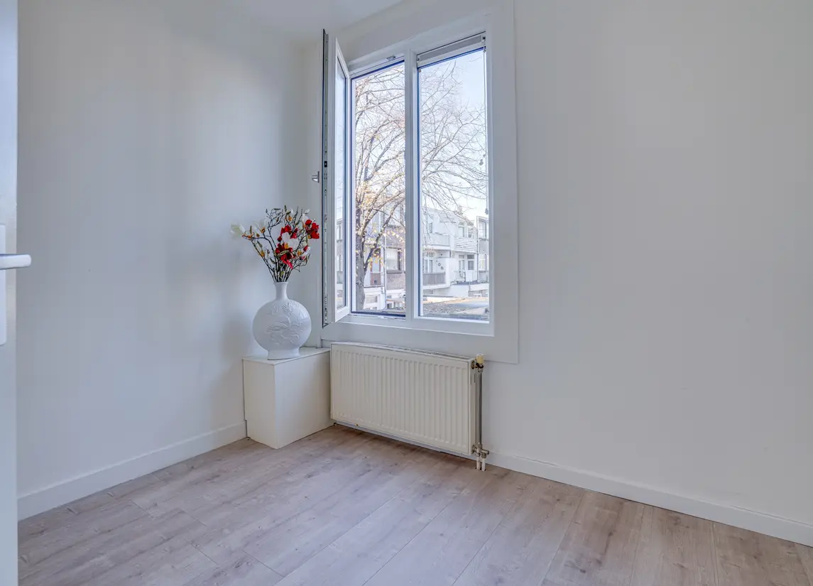 Muiderbergsestraat 24