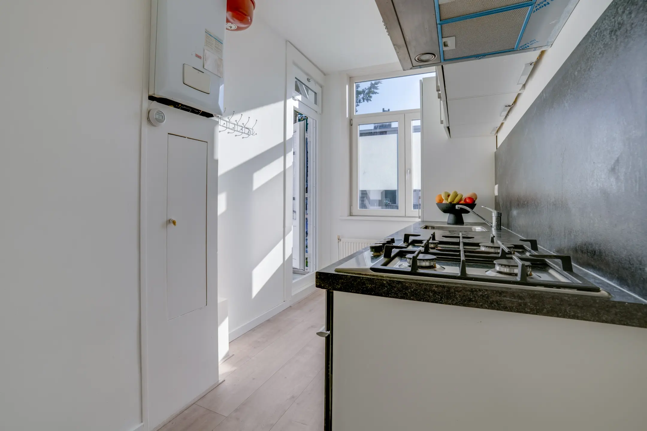 Muiderbergsestraat 24