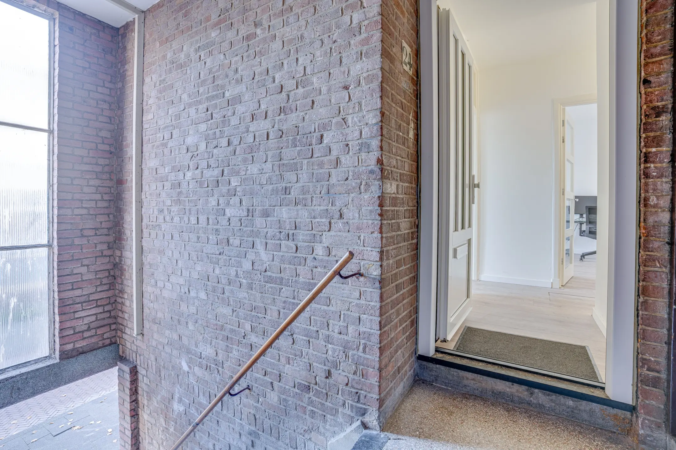 Muiderbergsestraat 24